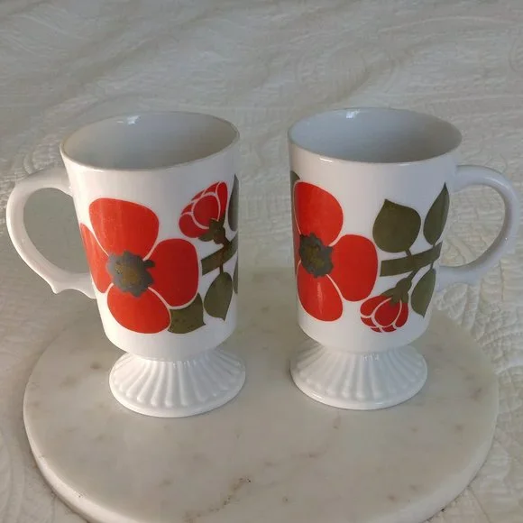 RETRO 1960-1970 PEDESTAL PORCELEIN COFFEE MUGS (2) WHITE WITH ORANGE FLOWER